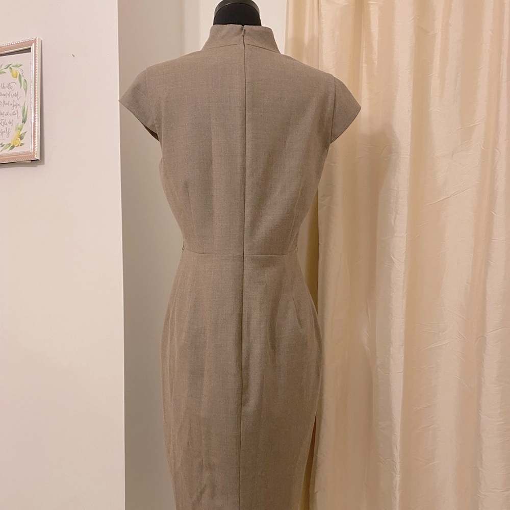 EUC Beautiful MaxMara Dress - 100% Virgin Wool - 8 - Cap Sleeves, V-Neck, Sheath - Picture 3 of 11